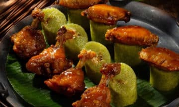 Cánh gà chiên mắm ăn với xôi